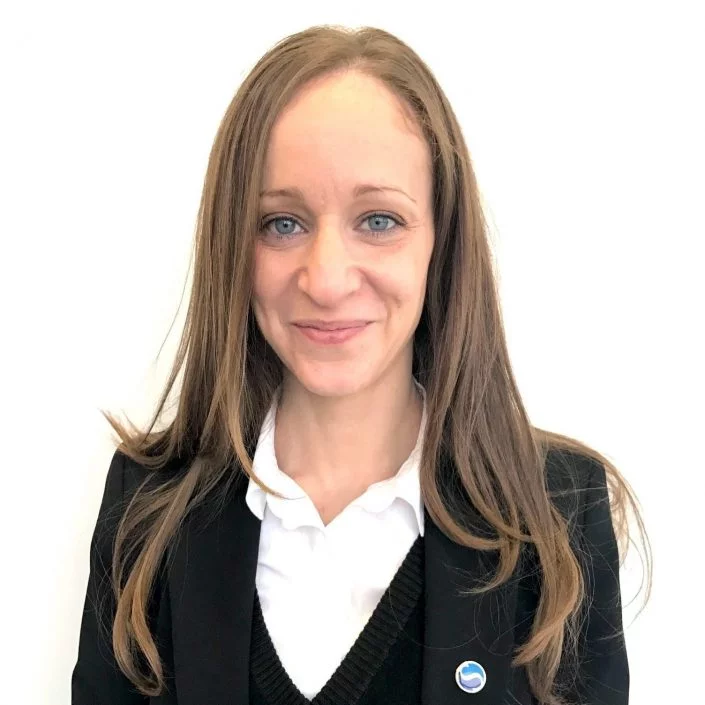 Nicole Elias-Student